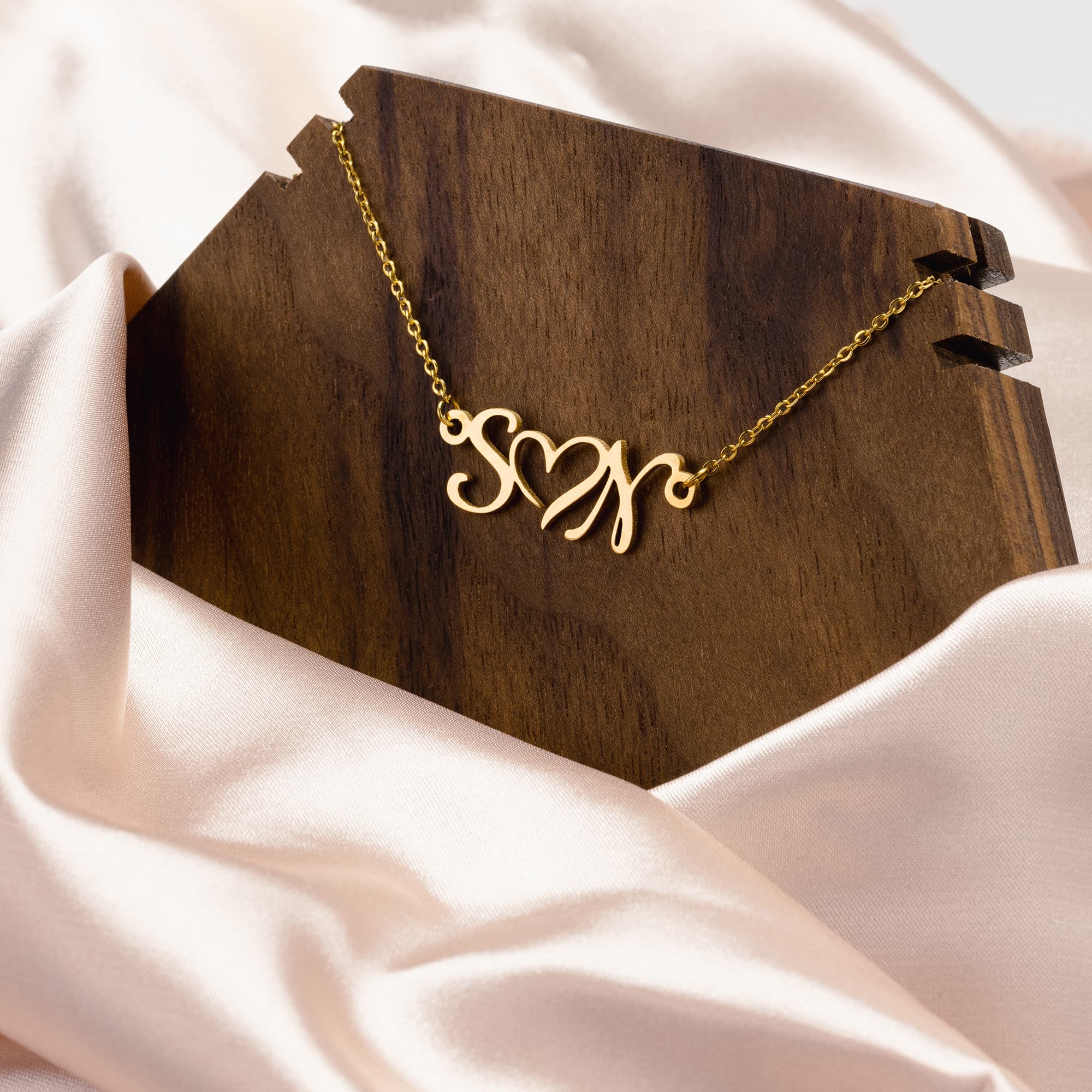 Double_Initial_Heart_Necklace_Mockups_File.jpg_15283824