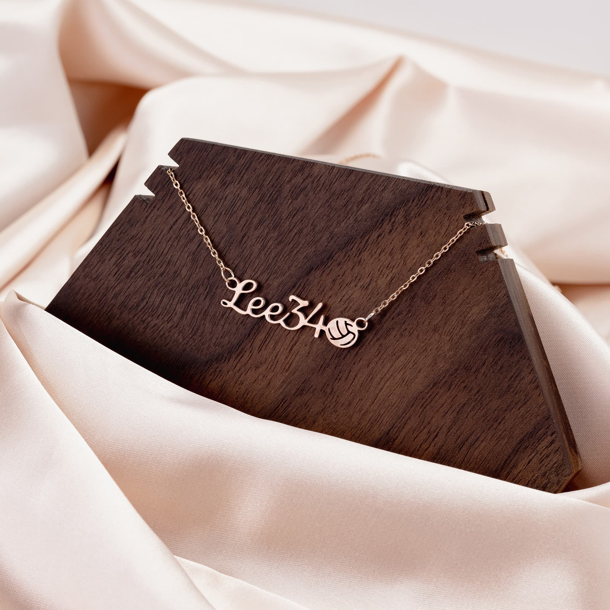 Sports_Mom_Necklace_Mockups_File.jpg_15235017