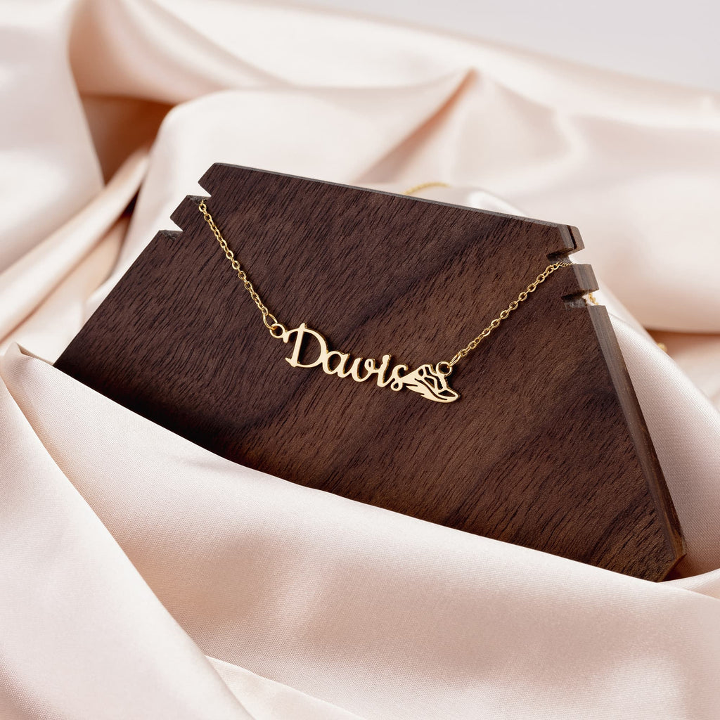 Sports_Mom_Necklace_Mockups_File.jpg_15235022