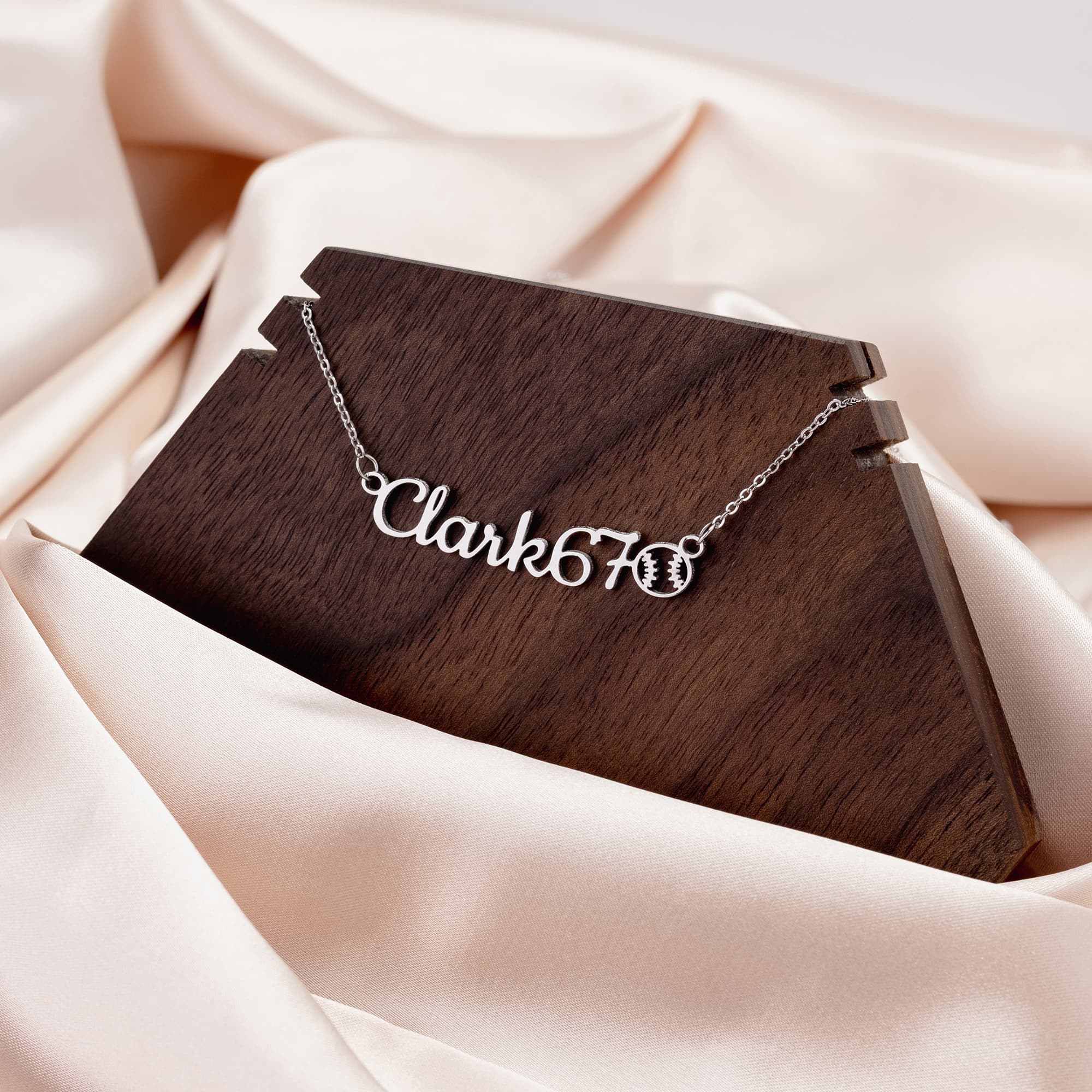 Sports_Mom_Necklace_Mockups_File.jpg_15234982