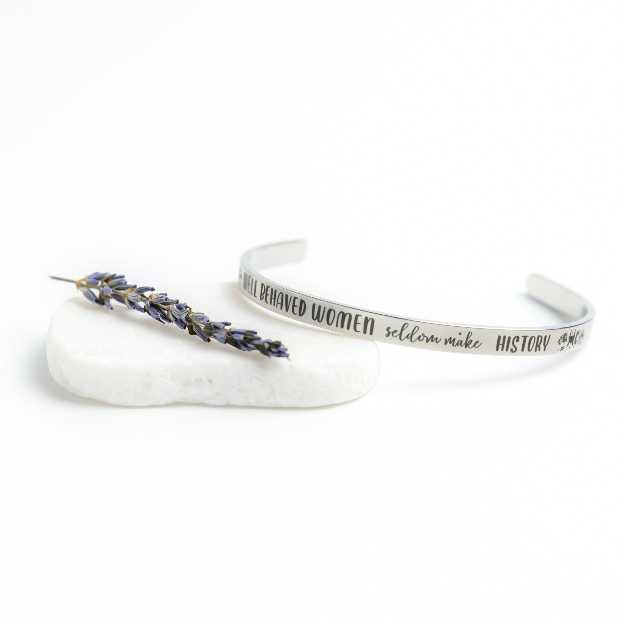 Well_Behaved_Women_Cuff_Bracelet_Silver_Lifestyle_03_Mockup.png_15284566